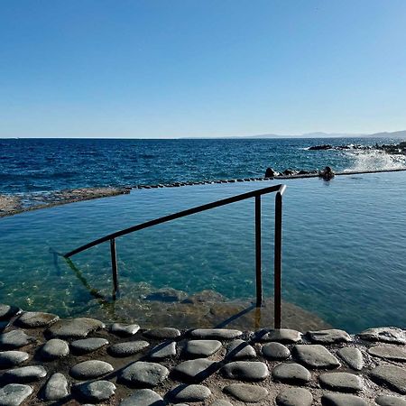 Luxury Family 2Br - Prime Location, Walk To Beach & Shopping, Sunny Balcony - Totolulu Cannes Hoche Eksteriør bilde