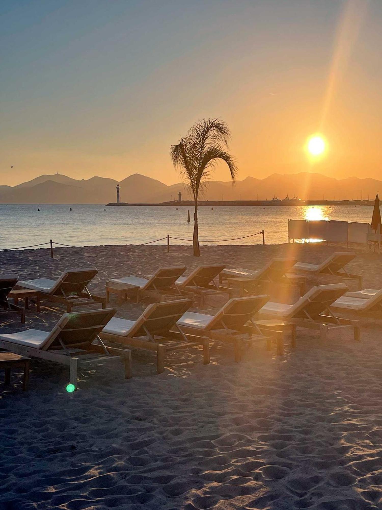 Luxury Family 2Br - Prime Location, Walk To Beach & Shopping, Sunny Balcony - Totolulu Cannes Hoche Eksteriør bilde